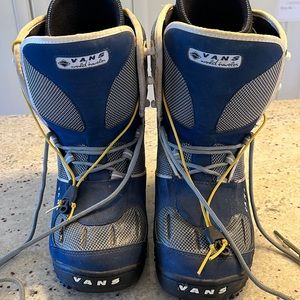 Vans Snowboard Boots 9.5